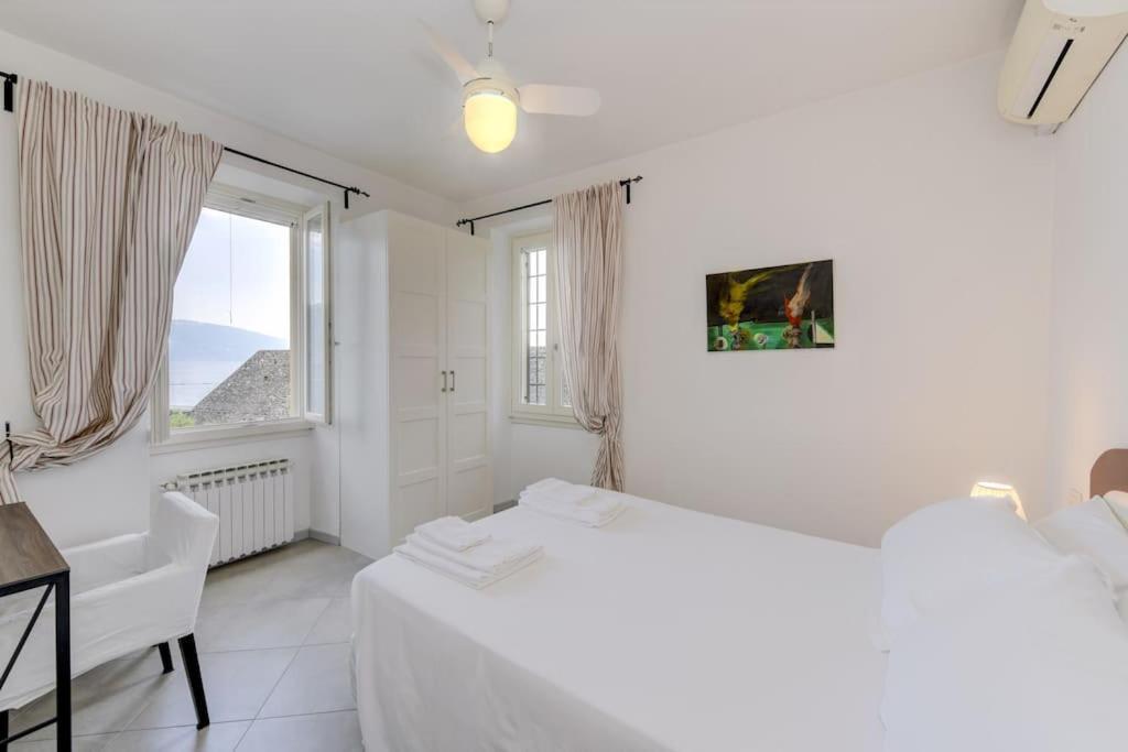 Oleandro Apartment Directly On The Lake Gargnano Ngoại thất bức ảnh