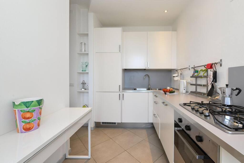 Oleandro Apartment Directly On The Lake Gargnano Ngoại thất bức ảnh